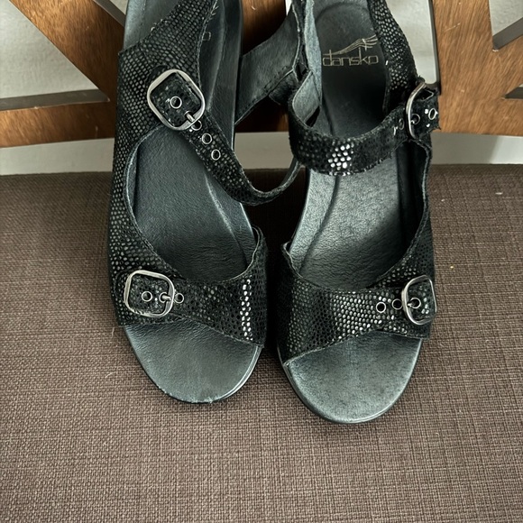 Dansko June Platform Sandals Size 36 (US) Black Lizard Leather Buckle - Picture 4 of 16